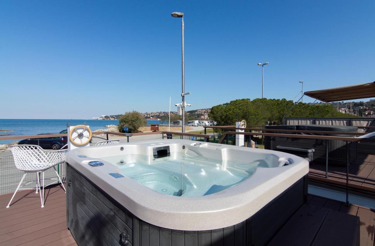 Eldamar Floating House Portoroz Apartment Ngoại thất bức ảnh