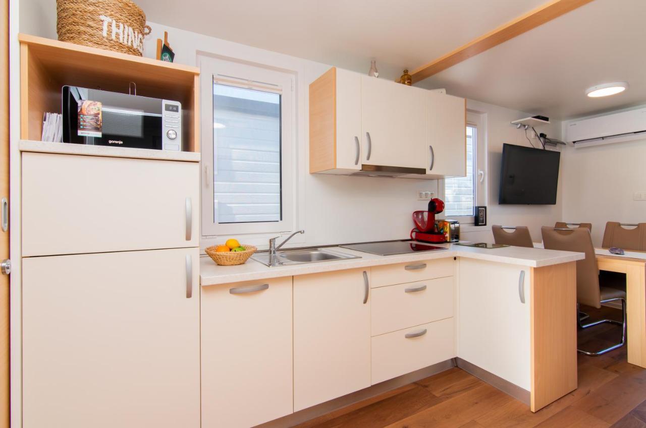 Eldamar Floating House Portoroz Apartment Ngoại thất bức ảnh