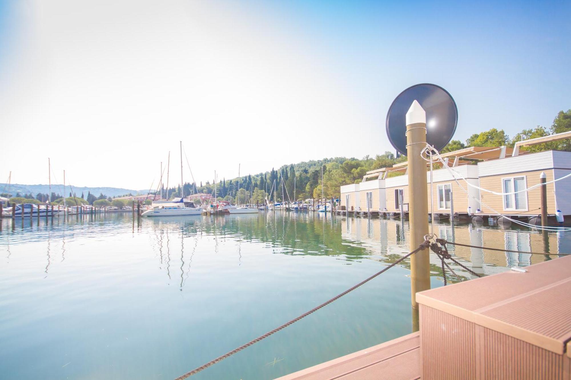 Eldamar Floating House Portoroz Apartment Ngoại thất bức ảnh